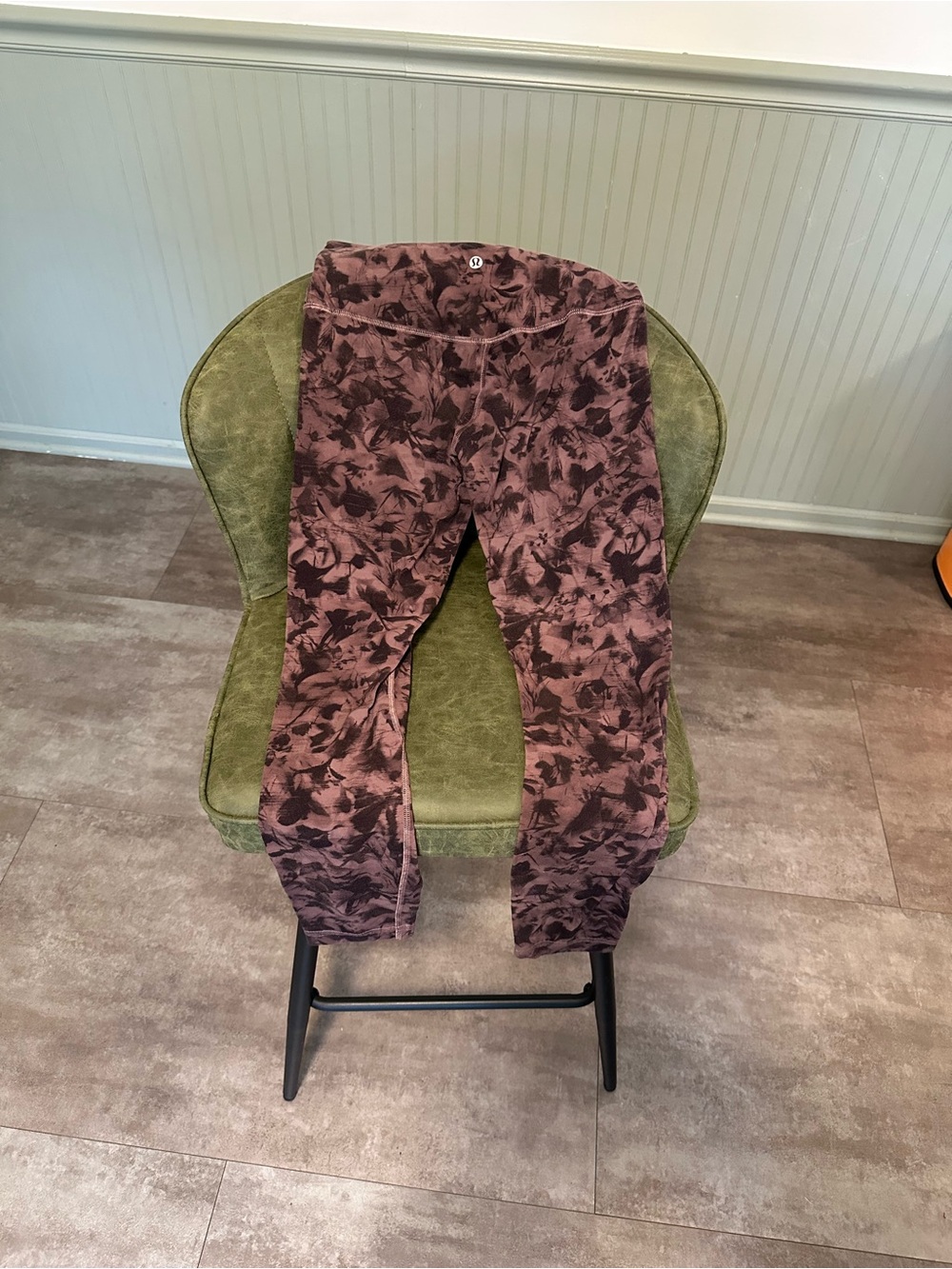 lululemon athletica Mauve Floral Print Leggings